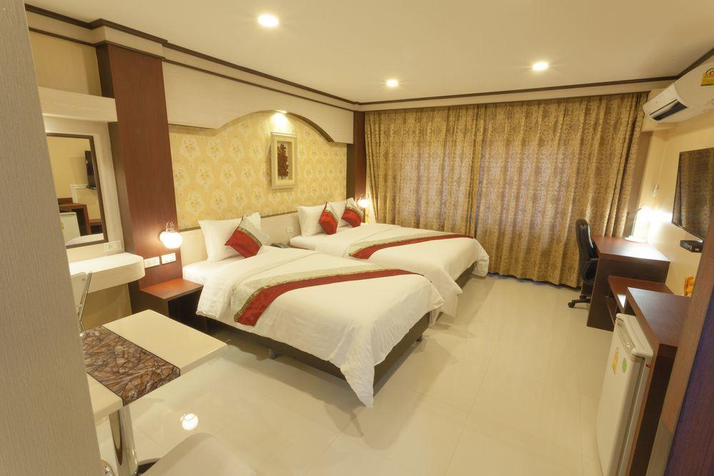 Chokdee Place Sakon Nakhon Extérieur photo